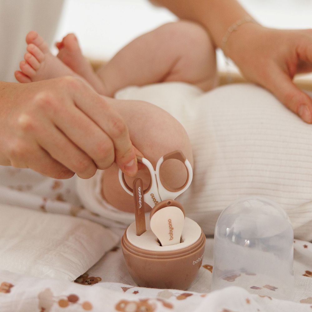 BabyOno Set za manikuru u kutijici, smeđi