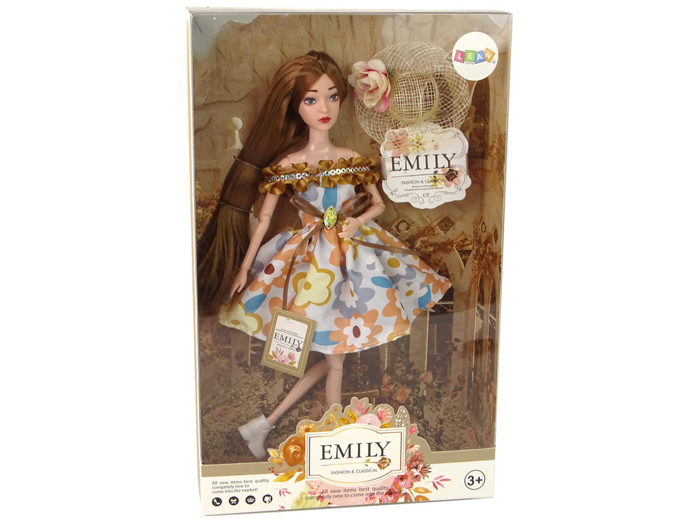 Lutka za igru Emily za modnu reviju sa proljetnim šeširom - 30 cm