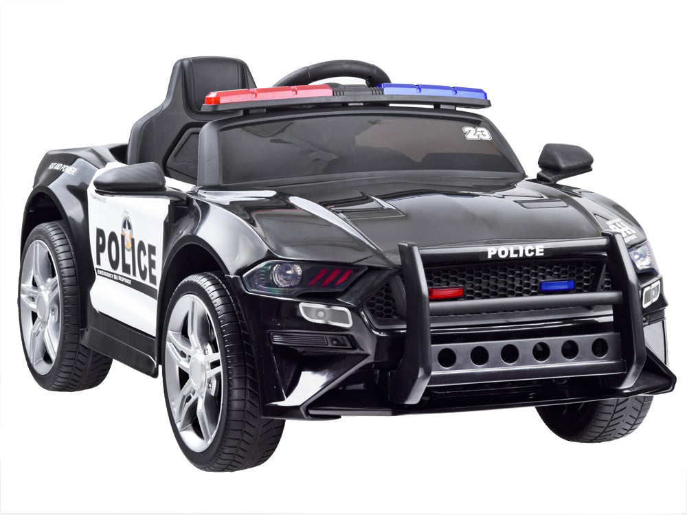 Policijski automobil AKU