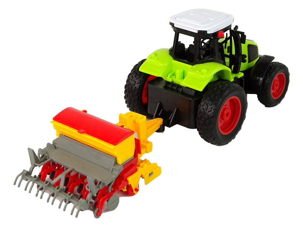 Traktor na daljinsko upravljanje u omjeru 1:16 sa priključkom - zeleni