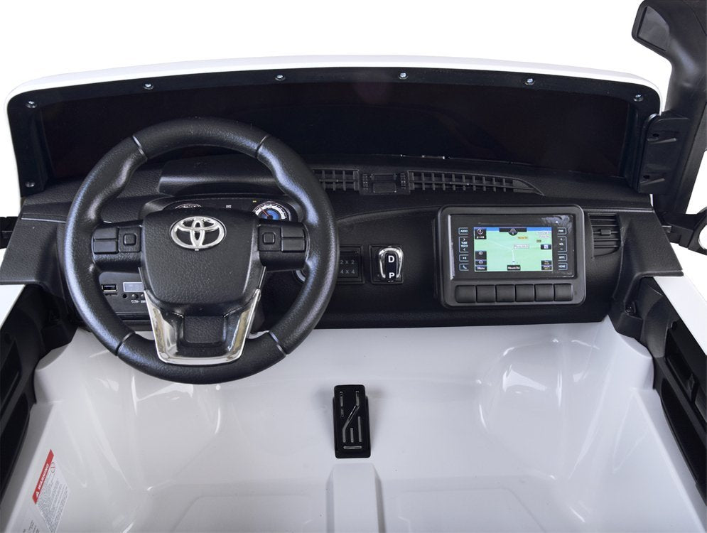 Toyota Hilux AKU dvosjed 4×4 bijela