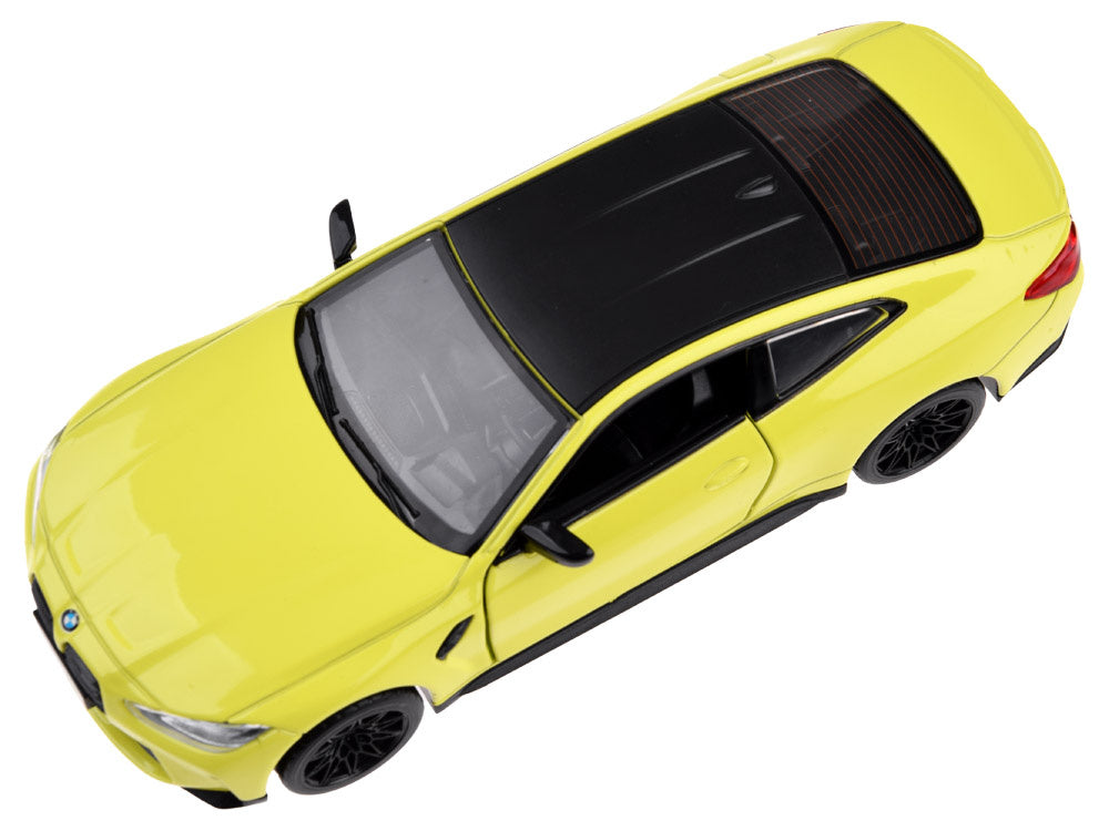 Metalni BMW M4 1:32 s efektima