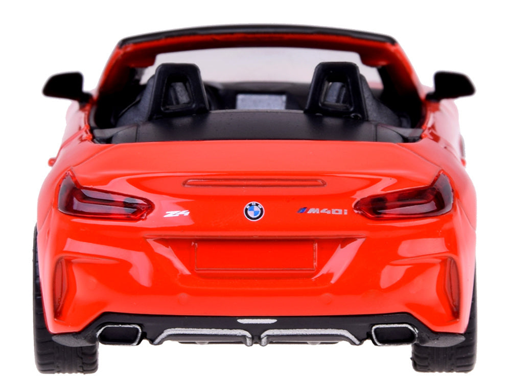 Metalni BMW Z4 M40i kabriolet (1:30)