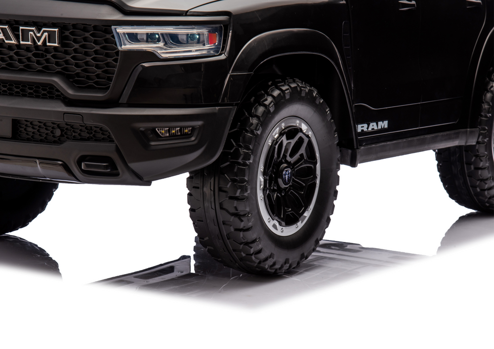 Licencirani auto na akumulator ZB618P Dodge Ram 4x4 - crni