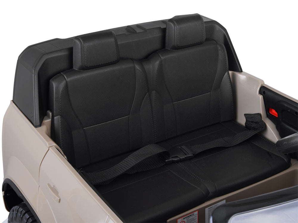 Land Rover Defender AKU 4×4 beige