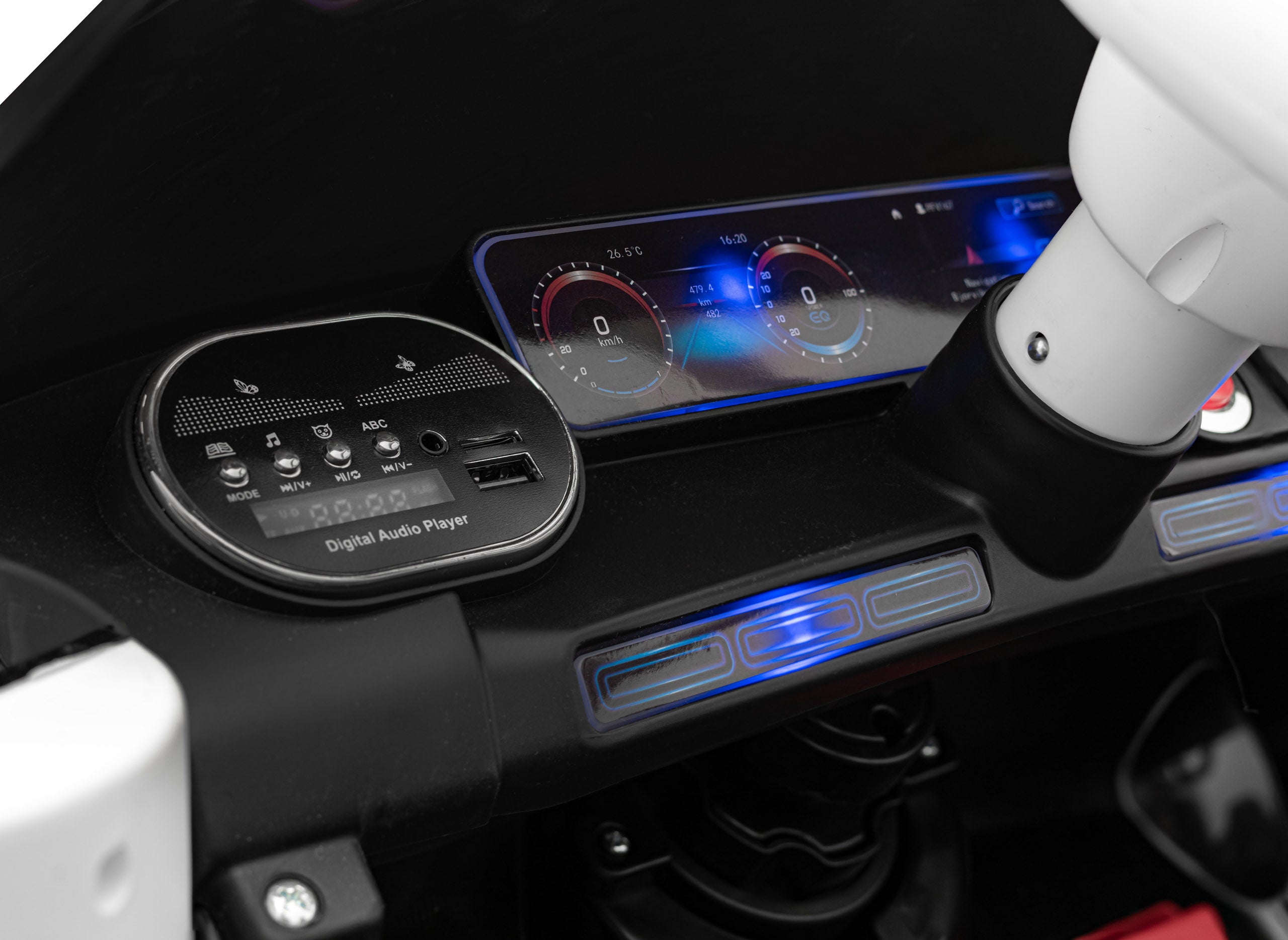 Licencirani auto na akumultor Mercedes Benz AMG EQA - crni
