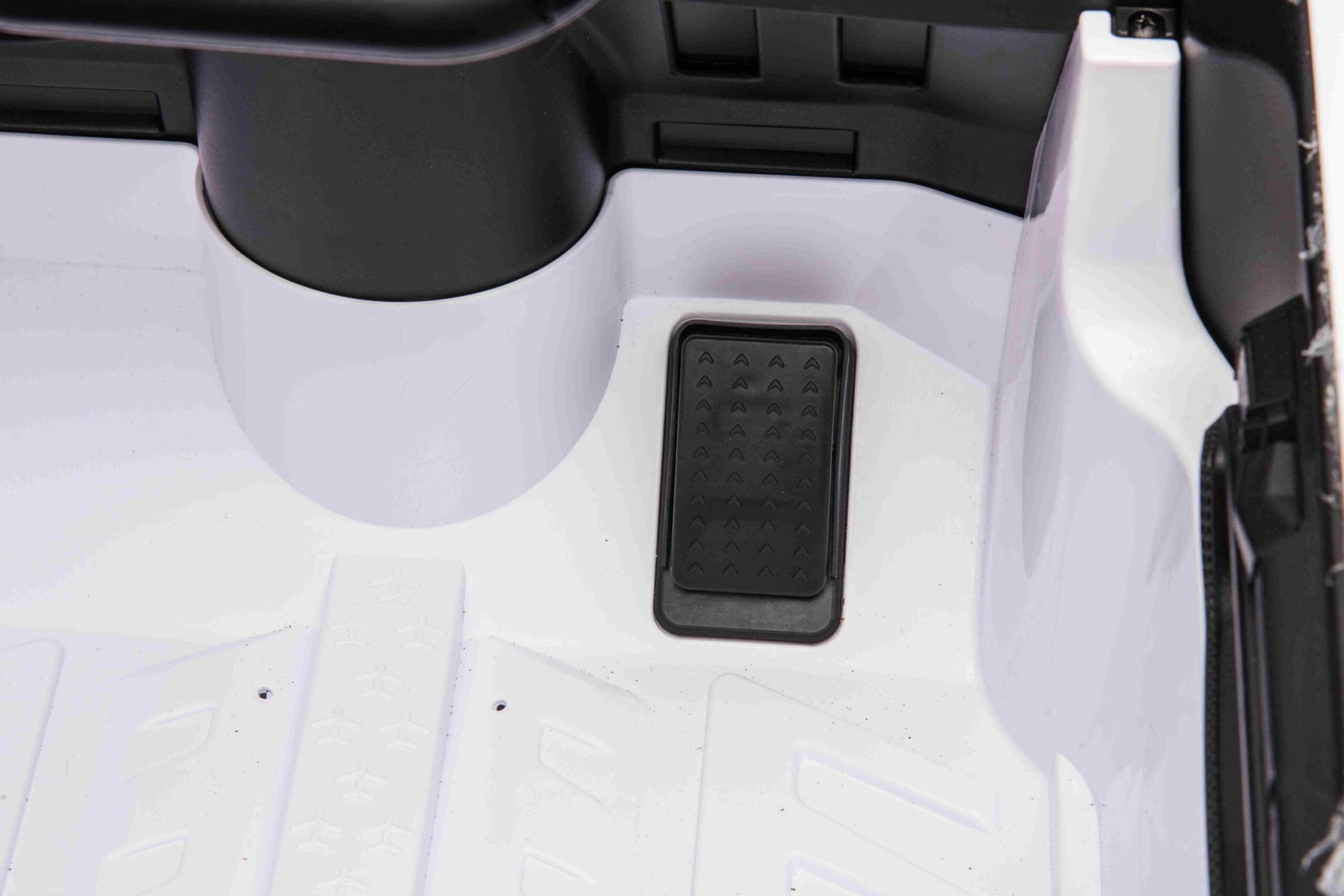 Licencirani auto na akumulator Audi SQ8 - bijeli