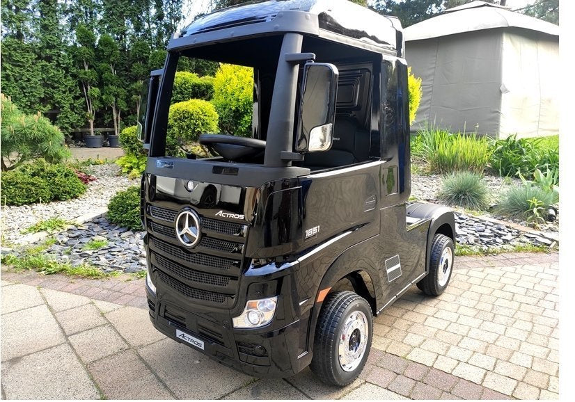 Kamion na akumulator Mercedes Actros 4x4 MP4- crni/lakirani