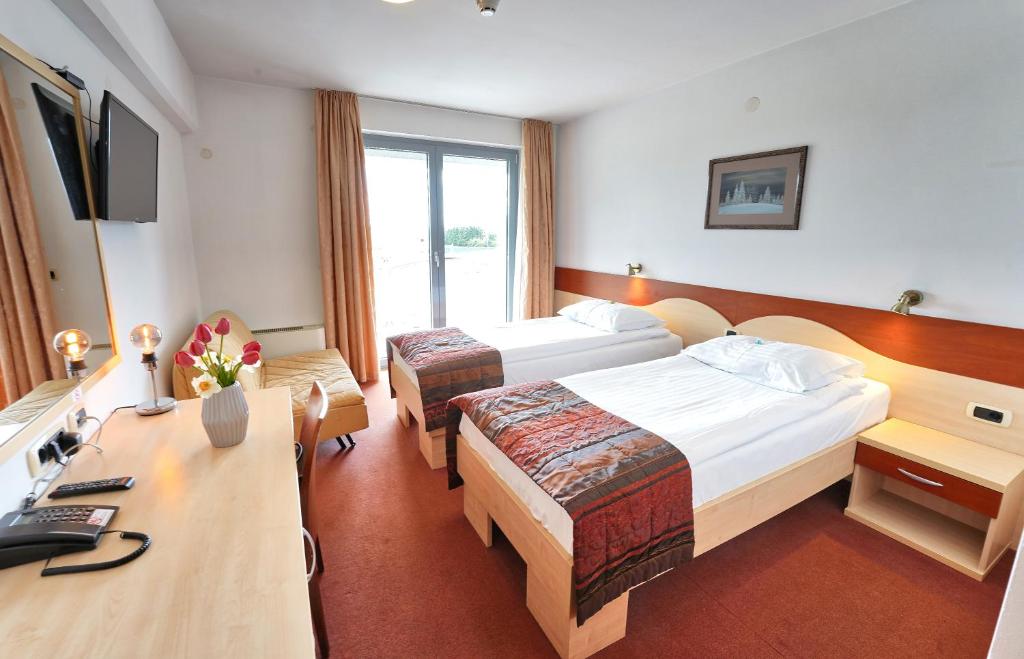 Bled, 3 éjszaka 2 fő részére reggelivel és 1x vacsorával - Krek Hotel