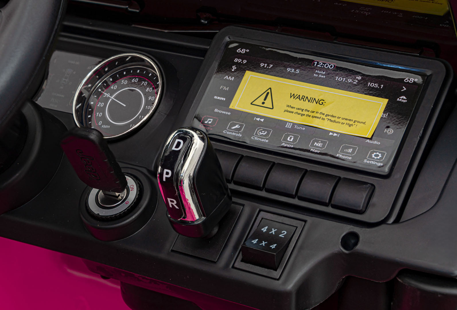 Licencirani auto na akumulator Jeep Wrangler Rubicon 4x4 - rozi