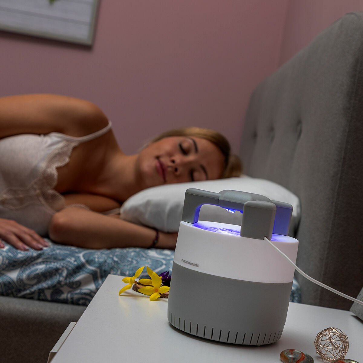 Usisna svjetiljka protiv komaraca KL Silen InnovaGoods