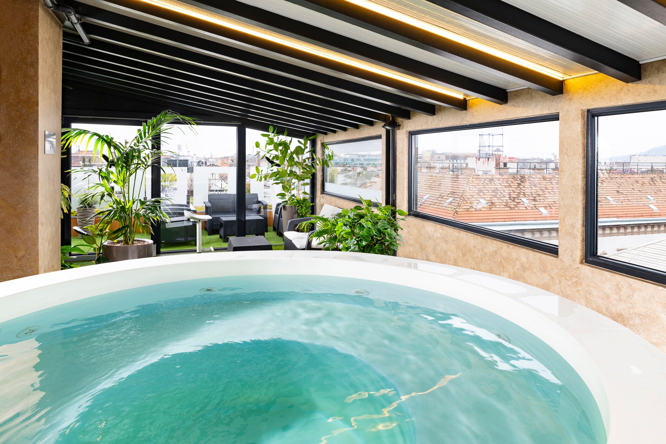 Budapest, 1 vagy 2 vagy 3 éjszaka Superior kétágyas vagy twin szobában 2+1 fő részére (reggeli és wellness) a Bo33 Hotel****-ben