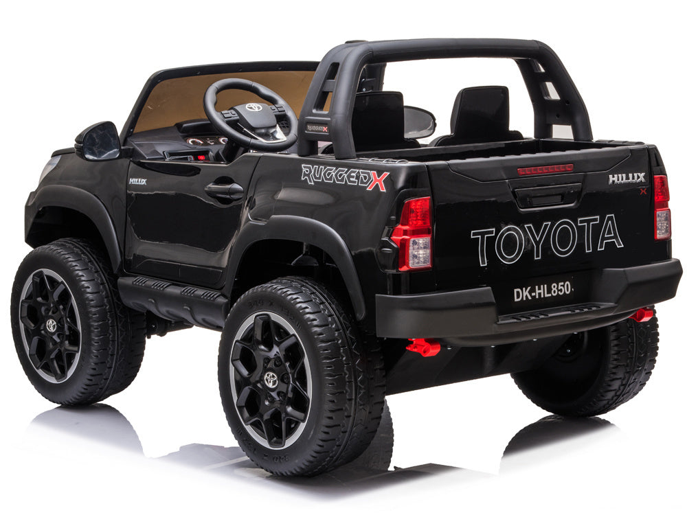 Toyota Hilux AKU dvosjed 4×4 crni