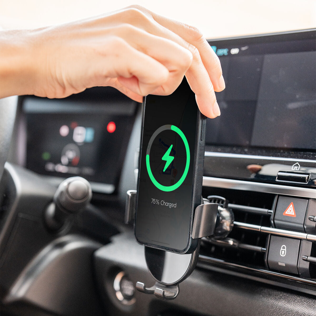 Stalak s Brzim Bežičnim Punjačem za Automobil Chakar InnovaGoods