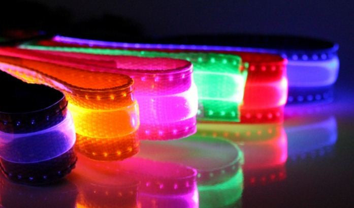 LED világító nyakörv kutyáknak választható méretben